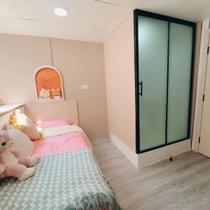 旺角青年公寓AB区B4-独卫超值单间有窗专业学生公寓，理工16分都会15分，旺角站270米，旺角中心地段