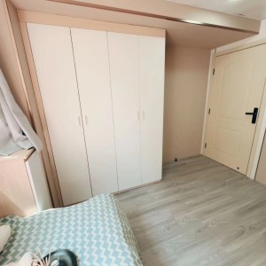 旺角青年公寓AB区B3-独卫超值单间有窗专业学生公寓，理工16分都会15分，旺角站270米，旺角中心地段