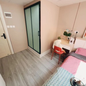 旺角青年公寓AB区B3-独卫超值单间有窗专业学生公寓，理工16分都会15分，旺角站270米，旺角中心地段