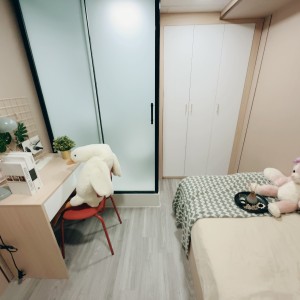 旺角青年公寓AB区B2-独卫超值单间有窗专业学生公寓，理工16分都会15分，旺角站270米，旺角中心地段