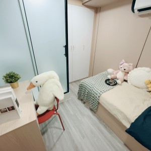 旺角青年公寓AB区B2-独卫超值单间有窗专业学生公寓，理工16分都会15分，旺角站270米，旺角中心地段