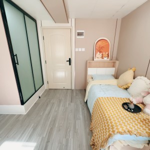 旺角青年公寓CD区C6-独卫超值单间有窗专业学生公寓，理工16分都会15分，旺角站270米，电梯洋楼