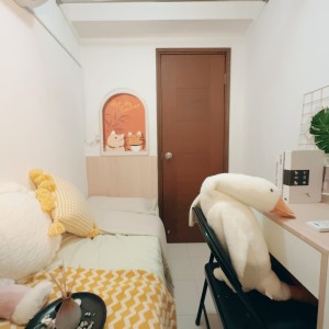 何文田-欣图轩2座2楼D室男生E-都会大学就在路对面！步行160米即达学校！都会学生天选。地铁何文田站只要750米