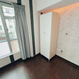 何文田-欣图轩2座2楼D室男生A-都会大学就在路对面！步行160米即达学校！都会学生天选。地铁何文田站只要750米