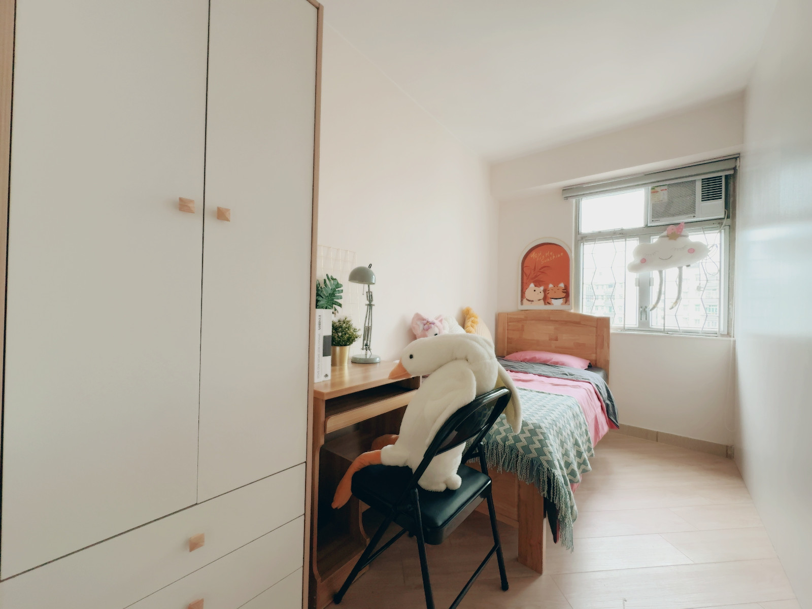 何文田-俊民苑D座13楼09室男生A-都会大学步行即达好选择!只要180米即达学校!地铁何文田站850米图1