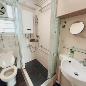 何文田-俊民苑D座13楼09室男生A-都会大学步行即达好选择！只要180米即达学校！地铁何文田站850米