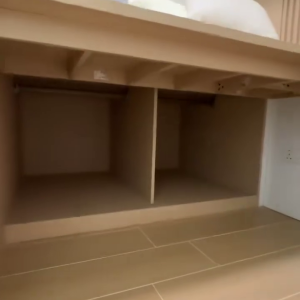 尖沙咀加连威老道46-48号恒隆银行大厦studio HL6B03/04，理工步行可达近地铁站，工作就读都适合