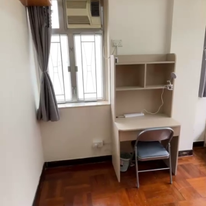 薄扶林31号学生公寓C房-仅限男生，港大只要步行三百米，堪比宿舍！只要7k+!港铁香港大学站距离550米，去哪儿都方便