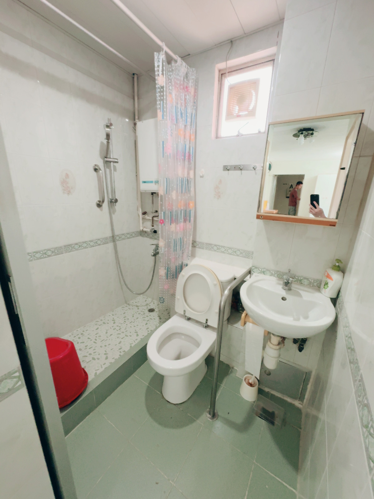 岭南-兆康苑2402室二十一期A1-男生优先，岭南大学步行15分即达，小区门口就是地铁站图2