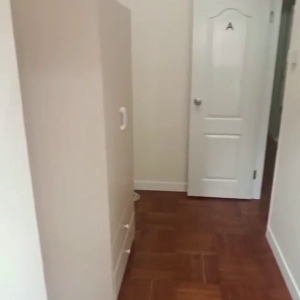 港岛庆云大厦单间公寓A房-居民区港大步行7分钟，生活便利，西营盘地铁站步行6分