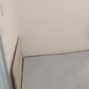 港岛庆云大厦单间公寓C房-居民区港大步行7分钟，生活便利，西营盘地铁站步行6分