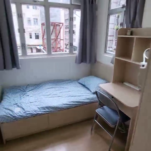 中西区皇后大道西带窗单间2A-B，港大步行750米，地铁站步行270米，巴士站1分即达，周边多个商超食肆