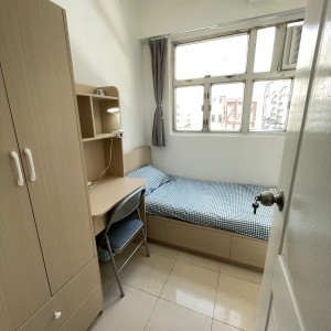 中西区皇后大道西带窗单间2B-C，港大步行750米，地铁站步行270米，巴士站1分即达，周边多个商超食肆