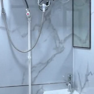 尖沙咀65号505B-独卫单间理工步行五分有大窗带家电，书桌衣柜齐全，都会大学巴士通勤15分钟也可选