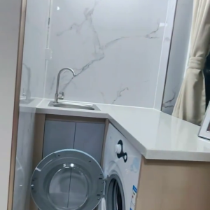 尖沙咀65号501A房-超大studio卫生间厨房都有，全方位私人空间，理工步行只要五分钟！都会大学巴士通勤15分钟