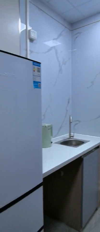 尖沙咀65号502studio-理工步行只要五分钟！都会大学巴士通勤15分钟。家具家电齐全，整栋楼几乎都是理工同学图2