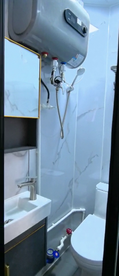 尖沙咀65号511studio-户型方正超大空间，理工步行只要五分钟！都会大学巴士通勤15分钟图5