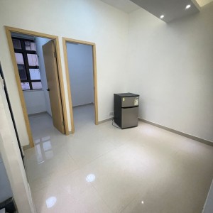 九龙界限街144A号2楼B房两室一厅-步行可达浸会！步行+巴士只要11分钟，城市大学19分钟即到