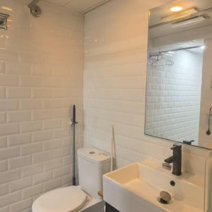 油麻地伟安大厦A座2F B室B房-理工步行1公里，步行+巴士12分钟到校，柯士甸地铁站步行180米即达