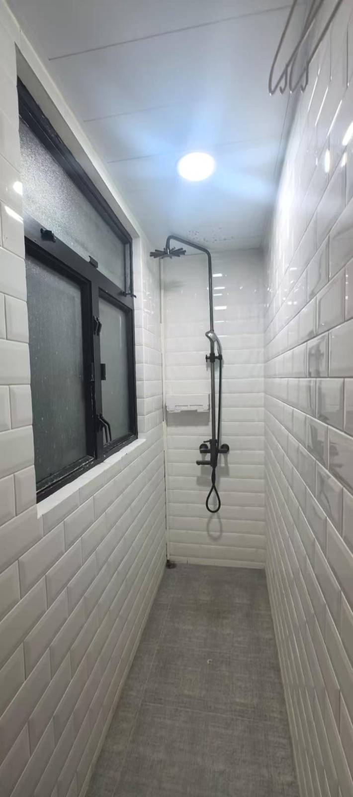 油麻地伟安大厦A座2F B室B房-理工步行1公里，步行+巴士12分钟到校，柯士甸地铁站步行180米即达图5