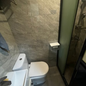 尖沙咀华敦大厦studio B1室C房-理工步行900米，距尖沙咀地铁仅80米