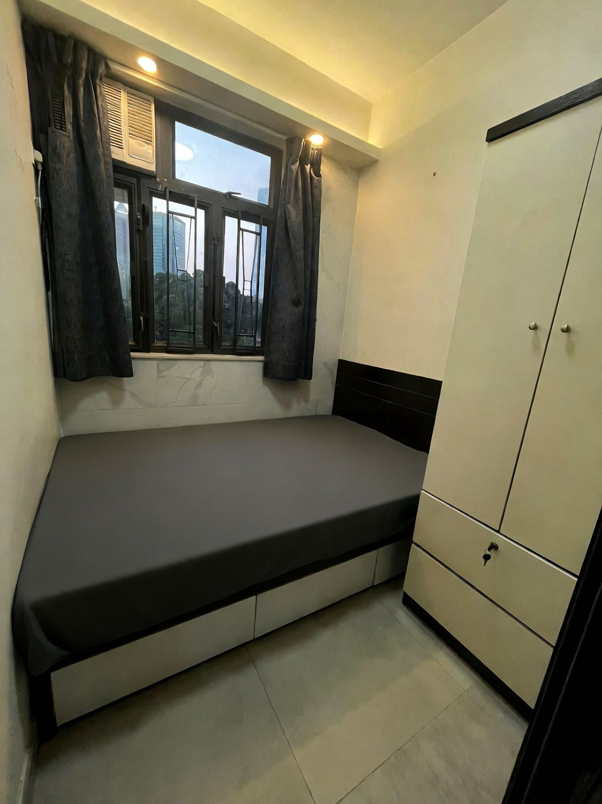 尖沙咀华敦大厦studio B1室C房-理工步行900米，距尖沙咀地铁仅80米图1