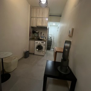 尖沙咀华敦大厦studio B1室C房-理工步行900米，距尖沙咀地铁仅80米