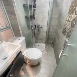 尖沙咀龙记大厦5楼A房A室studio-巴士到理工仅需4分！步行仅需700米！简直是理工附近公寓天花板