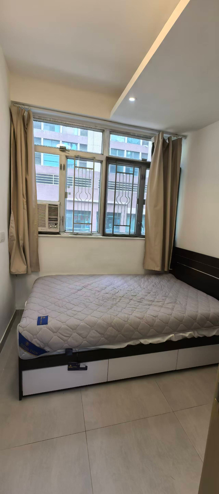 北角马宝道44号4楼A房一室一厅-港大25分通勤，港铁北角站步行1分，周边超多巴士站图5