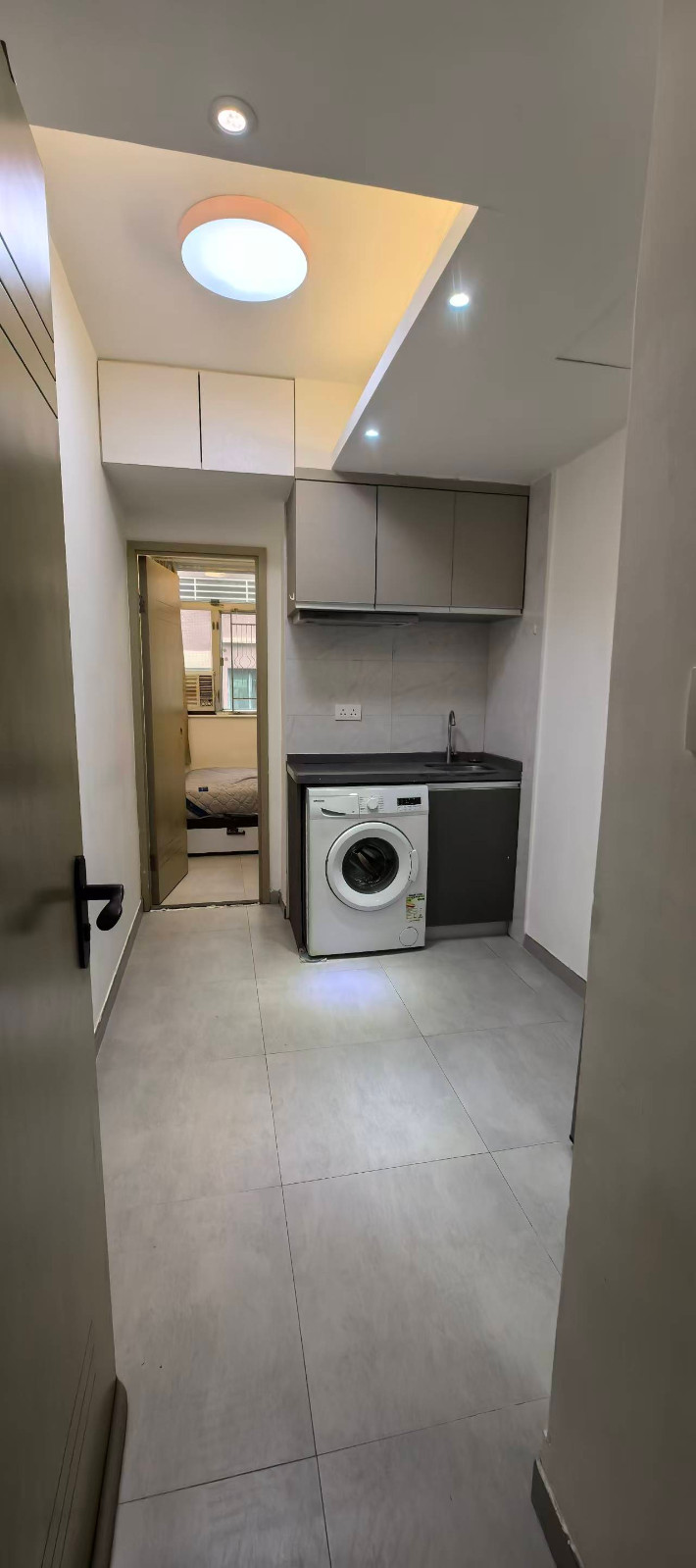 北角马宝道44号4楼A房一室一厅-港大25分通勤，港铁北角站步行1分，周边超多巴士站图6