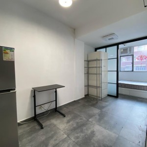 油麻地锦华楼14楼B室B房studio-都会大学一站直达，纯步行1.5公里，理工大学步行+港铁15分钟，油麻地站步行仅需1分！
