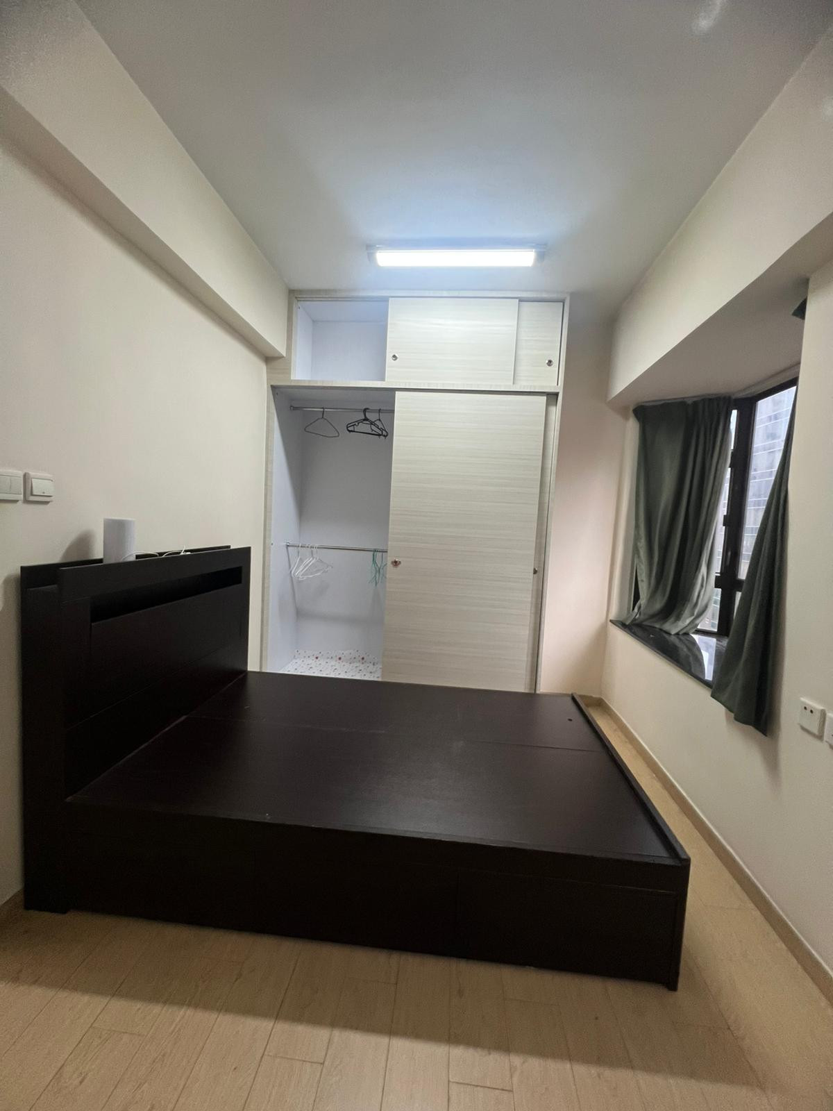 北角新达大厦18楼B室一室一厅-独立客厅卧室厨卫，生活空间超大，港大港铁9站即达，距北角站步行5分图3