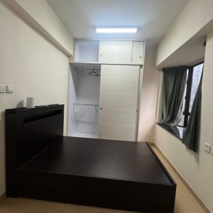 北角新达大厦18楼B室一室一厅-独立客厅卧室厨卫，生活空间超大，港大港铁9站即达，距北角站步行5分