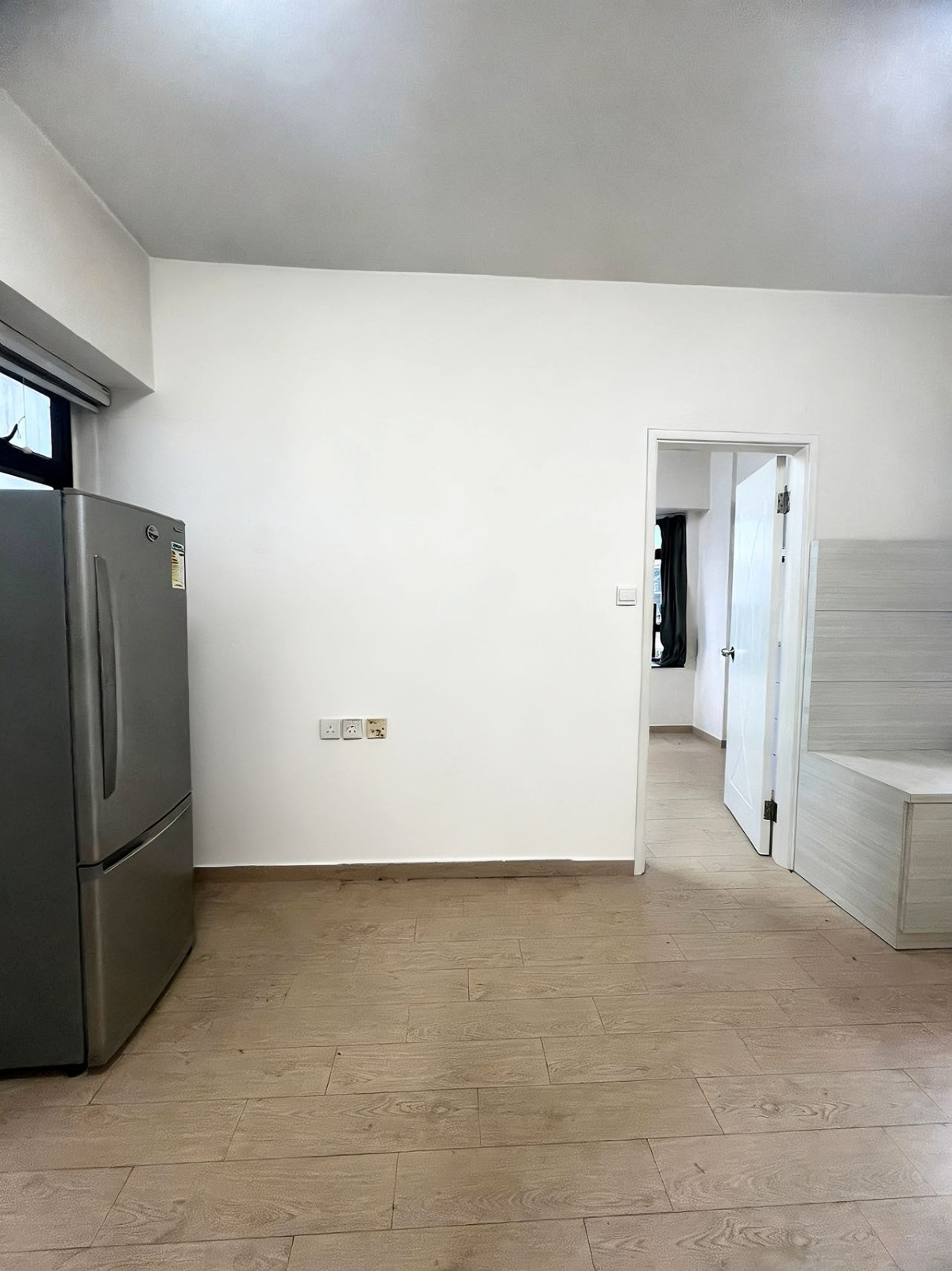 北角新达大厦18楼B室一室一厅-独立客厅卧室厨卫，生活空间超大，港大港铁9站即达，距北角站步行5分图2