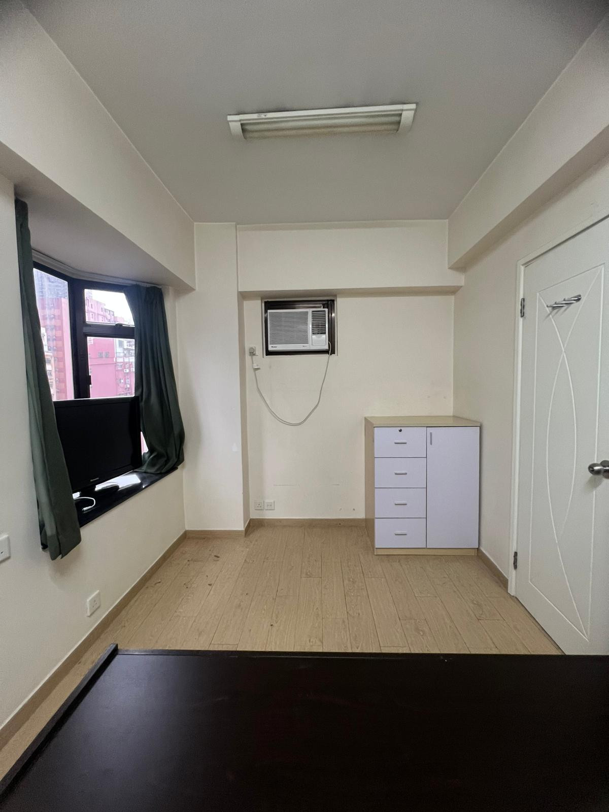 北角新达大厦18楼B室一室一厅-独立客厅卧室厨卫，生活空间超大，港大港铁9站即达，距北角站步行5分图7