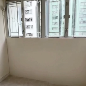 港岛中亚大厦城景房-超值洋楼带电梯四房一卫，步行15分钟到达港大核心区，港铁港大站步行3分