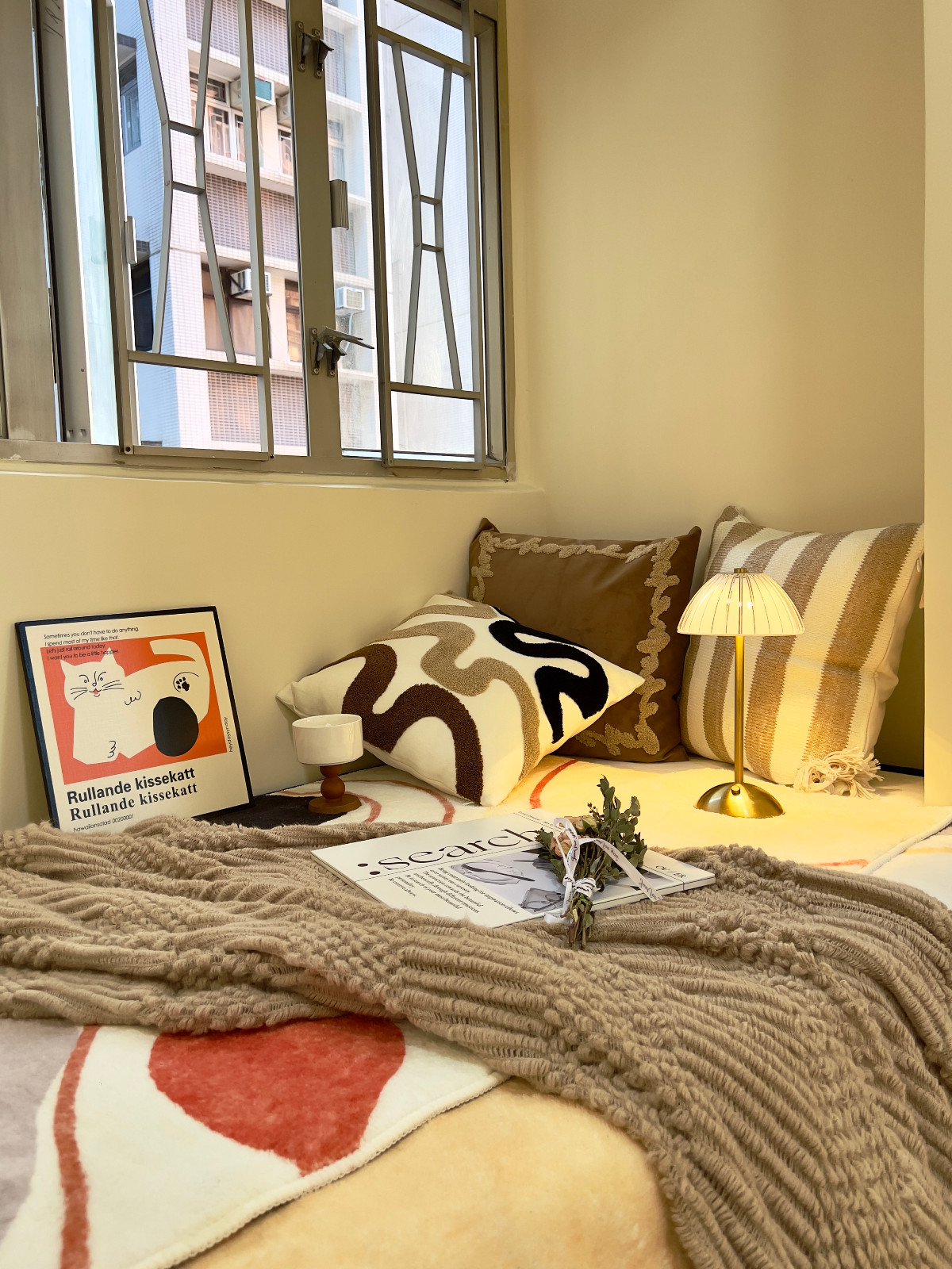 港岛天兴大厦电梯洋楼精致套房-仅限女生，两房一厅带储藏间，港大步行800米，西营盘地铁站400米图1