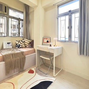 港岛天兴大厦电梯洋楼精致套房-仅限女生，两房一厅带储藏间，港大步行800米，西营盘地铁站400米