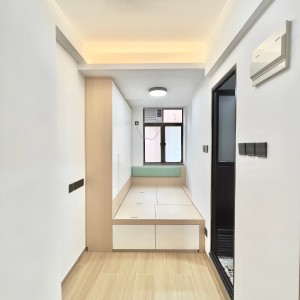 尖沙咀海景大厦10楼A房studio-理工步行12分巴士5分，尖沙咀地铁5分，超值精装大房