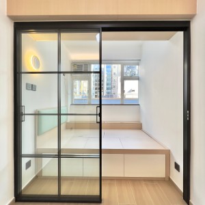 尖沙咀海景大厦10楼C房studio-理工步行12分巴士5分，尖沙咀地铁5分，超值精装大房