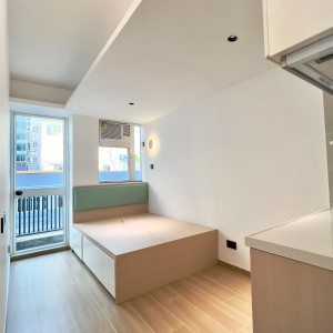尖沙咀海景大厦10楼D房studio-理工步行12分巴士5分，尖沙咀地铁5分，超值精装大房