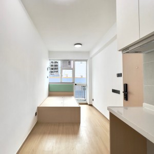 尖沙咀海景大厦10楼E房studio-理工步行12分巴士5分，尖沙咀地铁5分，超值精装大房