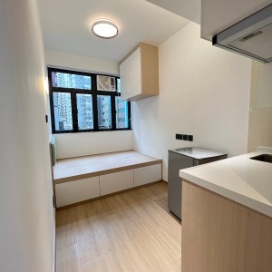油麻地韶兴大厦5楼studioA房-理工步行+巴士9分钟到校，纯步行1.1公里，都会大学步行+巴士22分抵达，佐敦站步行200米