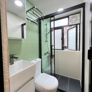 油麻地韶兴大厦5楼studioA房-理工步行+巴士9分钟到校，纯步行1.1公里，都会大学步行+巴士22分抵达，佐敦站步行200米