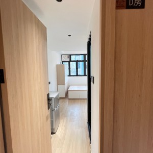 油麻地韶兴大厦5楼studioD房-理工步行+巴士9分钟到校，纯步行1.1公里，都会大学步行+巴士22分抵达，佐敦站步行200米