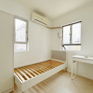 屯门怡卢3座1D单间1号-独栋小别墅三面采光，超值6k+单间，岭南大学步行+巴士9分钟即可到达