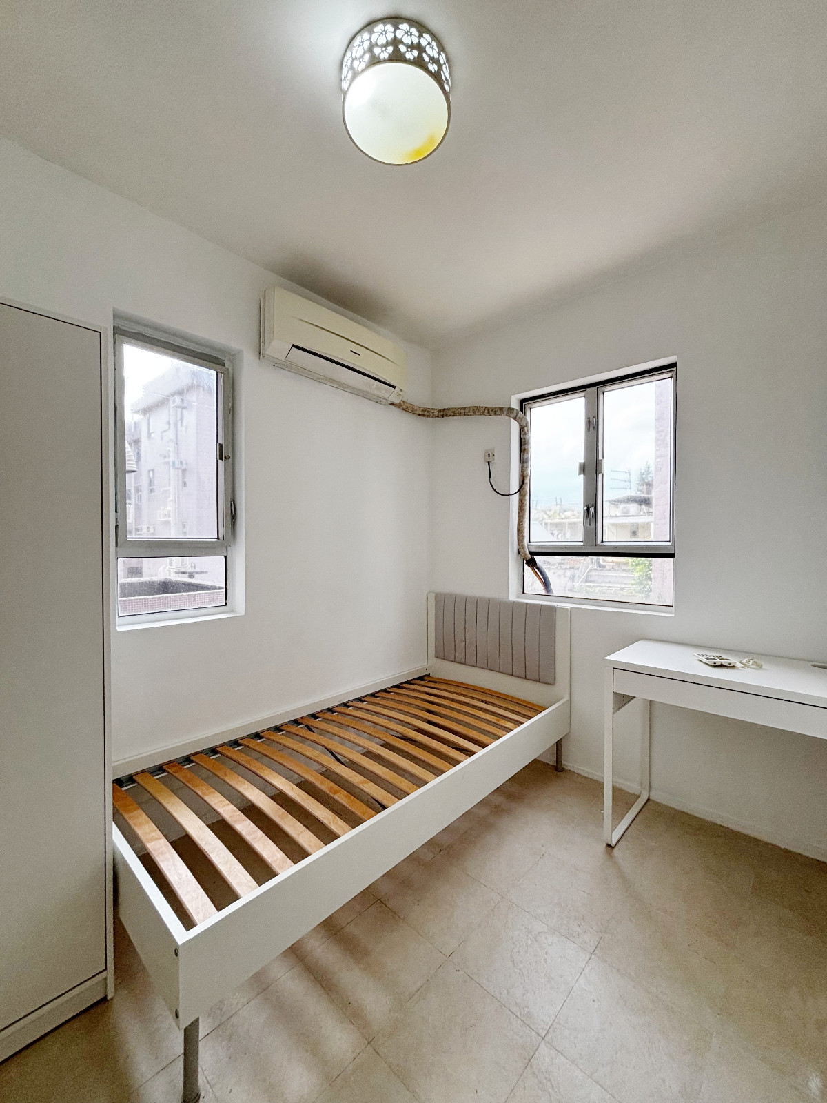 屯门怡卢3座1D单间1号-独栋小别墅三面采光，超值6k+单间，岭南大学步行+巴士9分钟即可到达图1