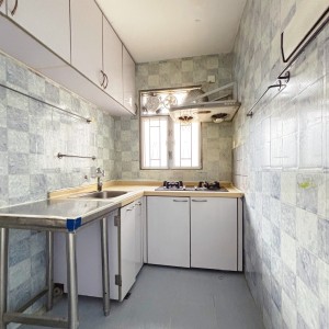 屯门怡卢3座1D单间1号-独栋小别墅三面采光，超值6k+单间，岭南大学步行+巴士9分钟即可到达