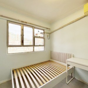 屯门怡卢3座1D单间3号-独栋小别墅三面采光，超值6k+单间，岭南大学步行+巴士9分钟即可到达