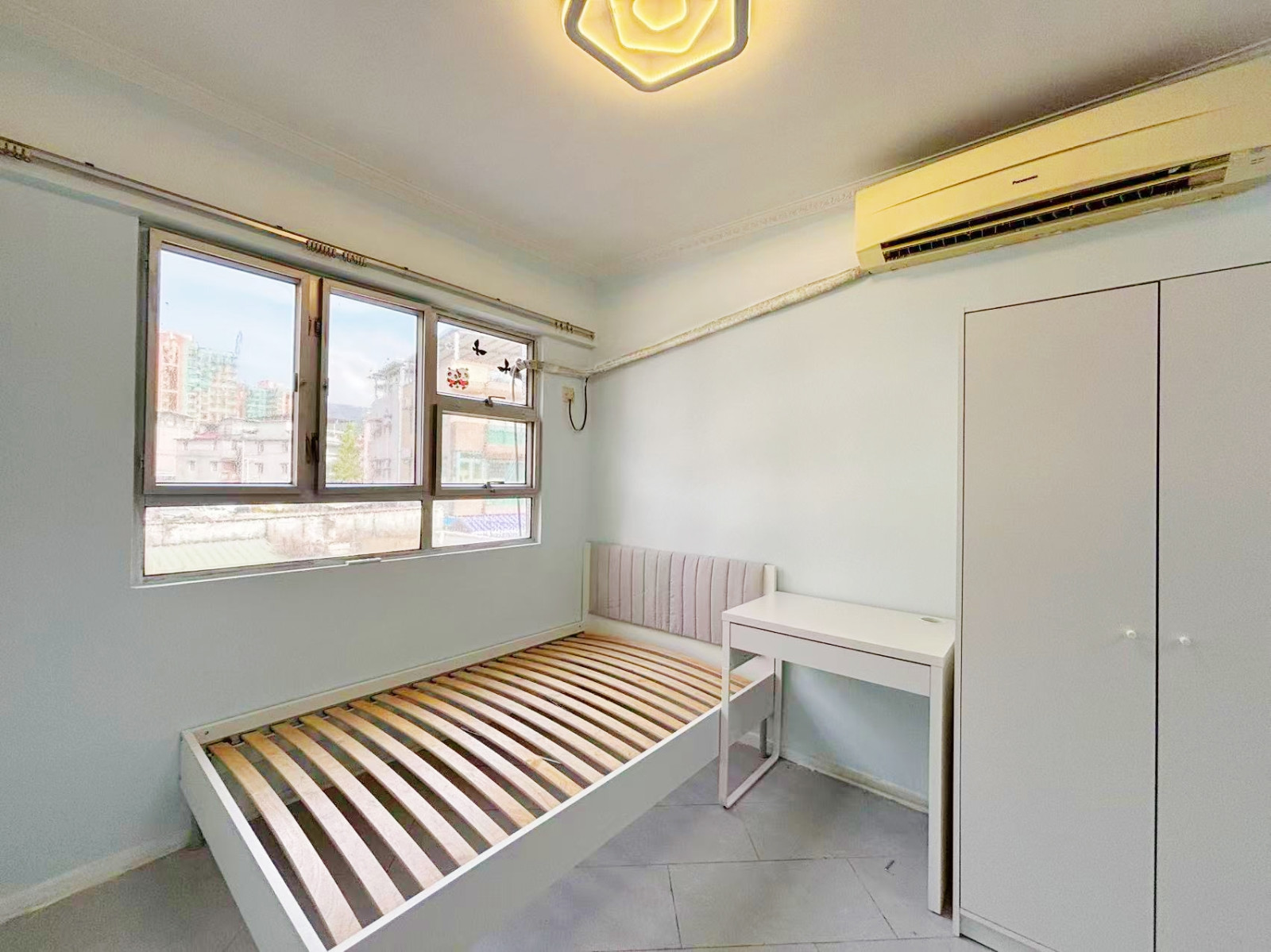 屯门怡卢3座1D单间3号-独栋小别墅三面采光，超值6k+单间，岭南大学步行+巴士9分钟即可到达图1